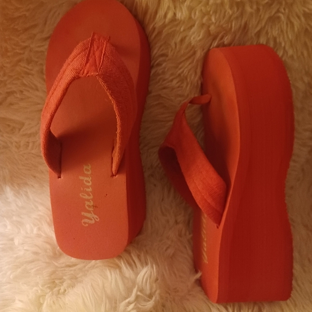 🌸2/$25 YALIDA Hot Pink Thick Wedge Flip Flops 3.5" (NOT ORANGE)